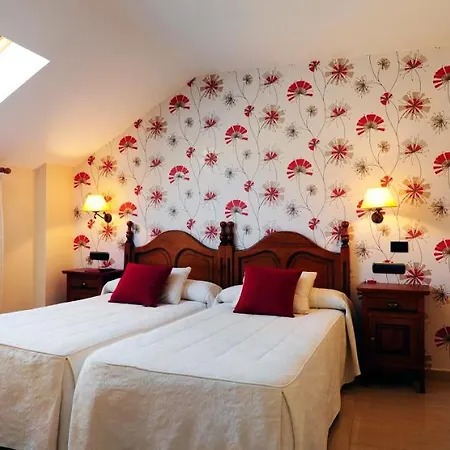 Lagunas De Urbion Country house *