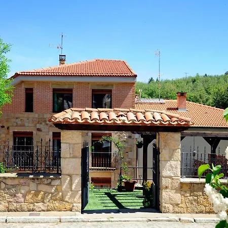 Lagunas De Urbion Country house *